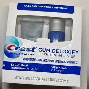 Crest Pro-Health Gum Detoxify Whitening Set